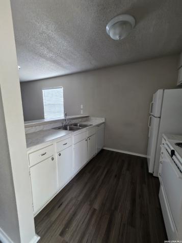 546 Dukeway Universal City TX 78148
