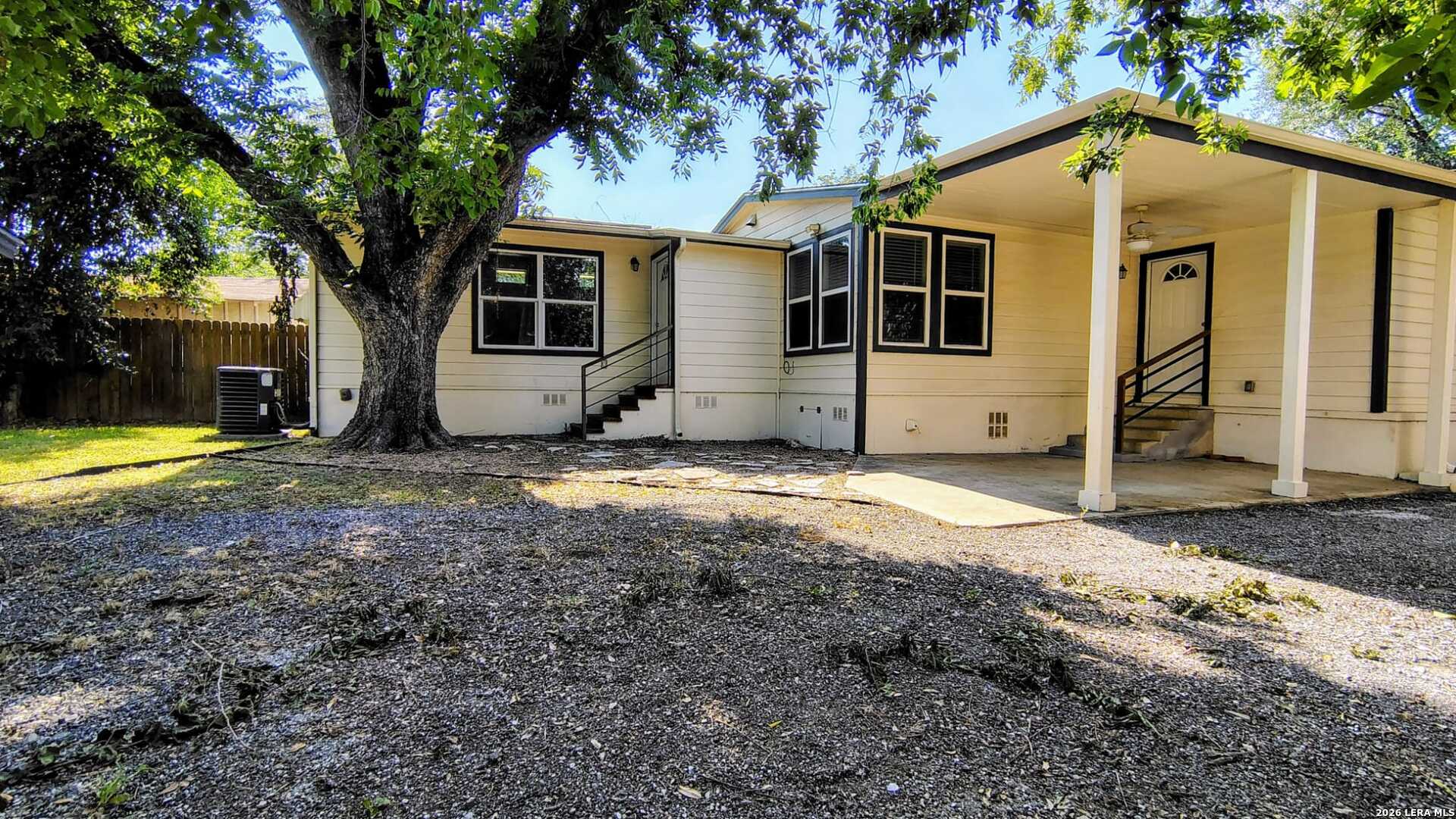 1338 W Elsmere Place San Antonio TX 78201
