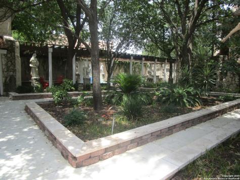 403 W Elsmere Place San Antonio TX 78212