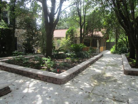 403 W Elsmere Place San Antonio TX 78212
