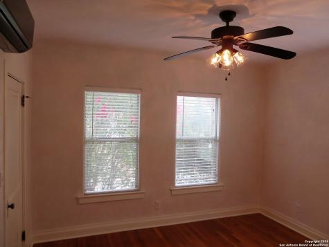 403 W Elsmere Place San Antonio TX 78212