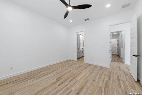 158 S Academy Avenue New Braunfels TX 78130