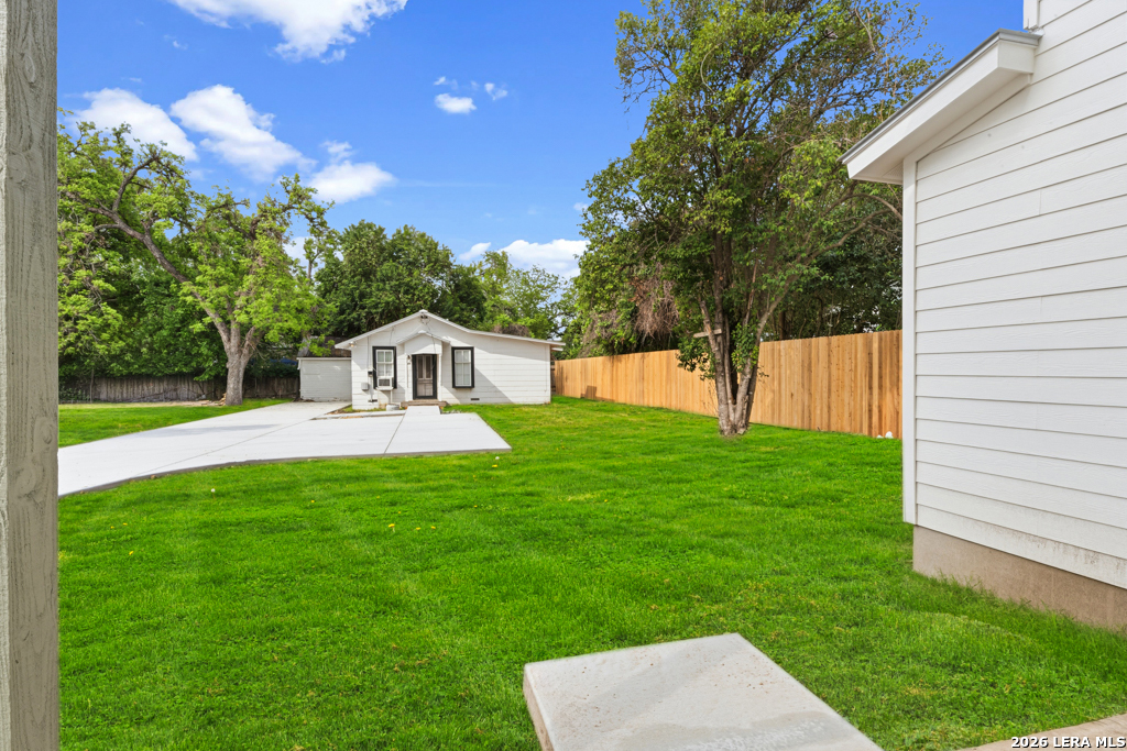 158 S Academy Avenue New Braunfels TX 78130