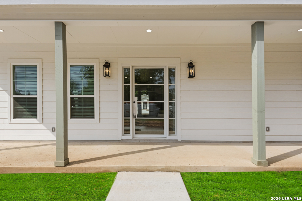 158 S Academy Avenue New Braunfels TX 78130