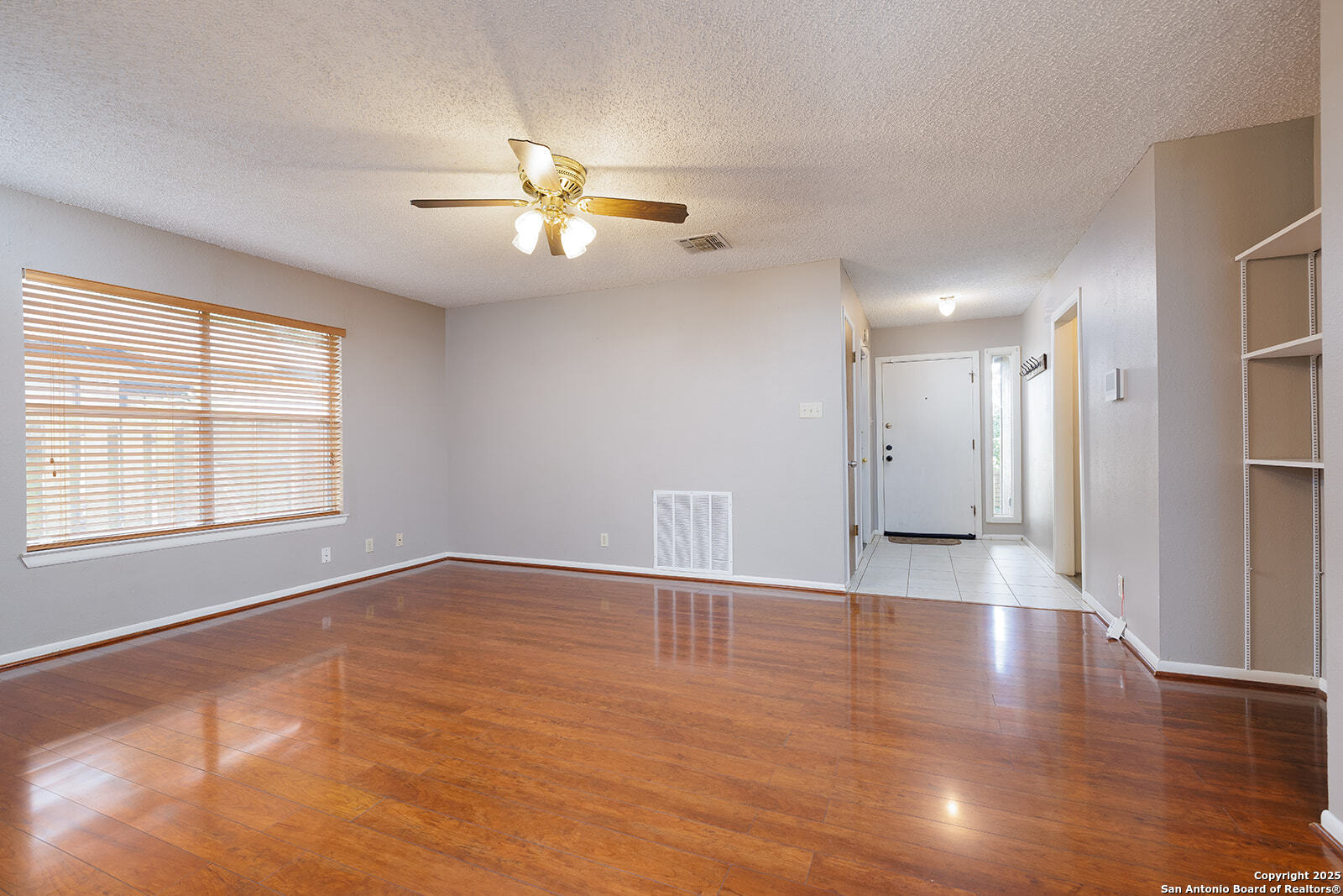 411 N Plant Avenue Boerne TX 78006