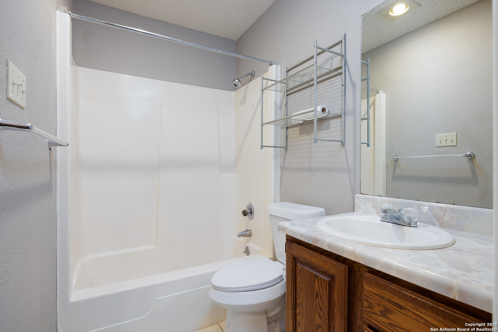 411 N Plant Avenue Boerne TX 78006