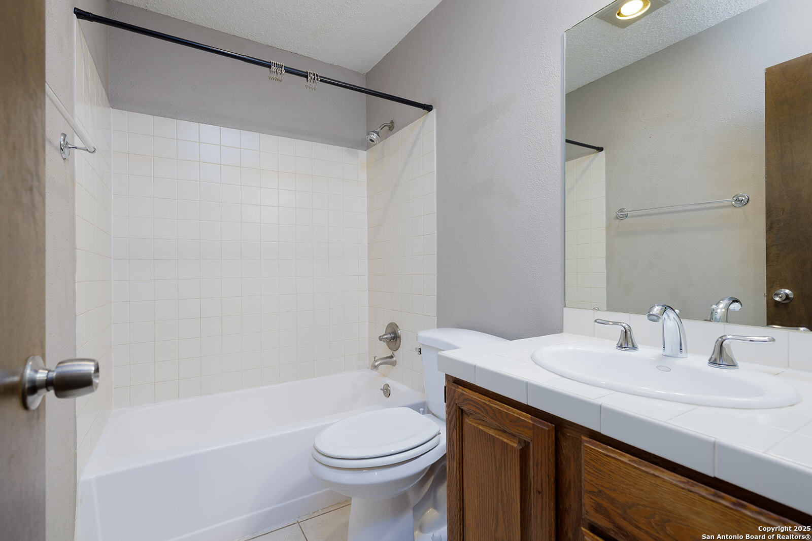 411 N Plant Avenue Boerne TX 78006