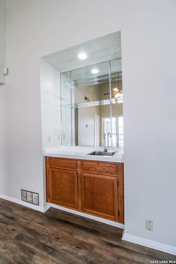 8038 Lazy Trail San Antonio TX 78250