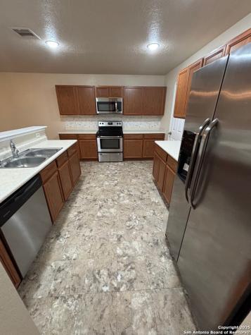 11107 Liberty Field San Antonio TX 78254