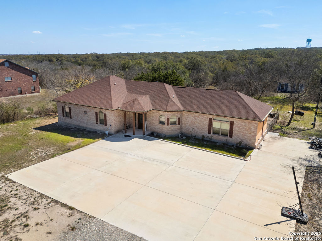 319 County Road 386 San Antonio TX 78253