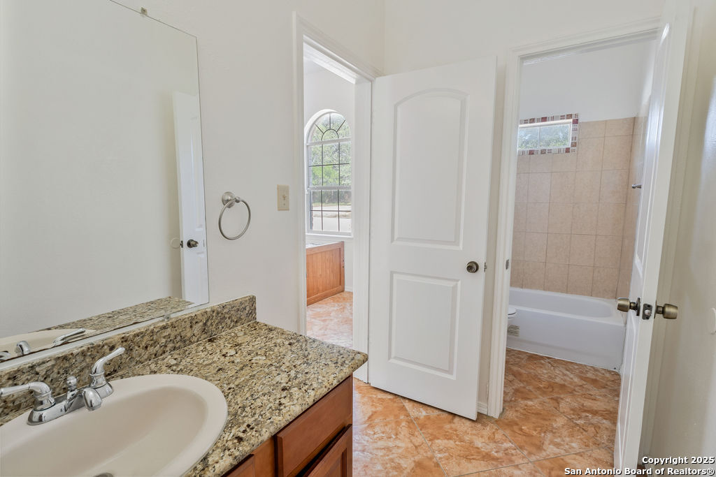 319 County Road 386 San Antonio TX 78253