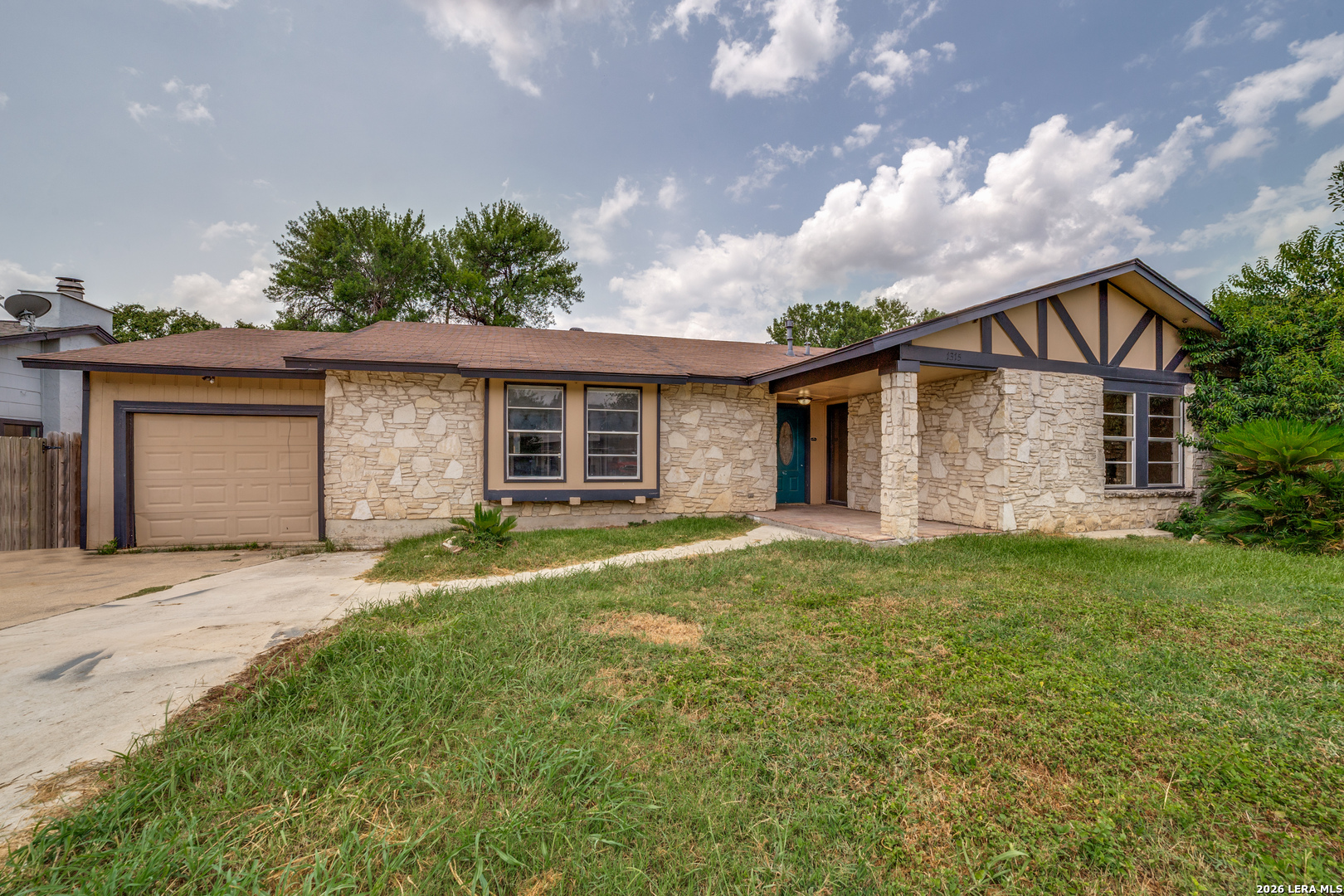 1315 Rio Linda San Antonio TX 78245