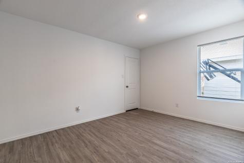 2822 Millikan Drive Converse TX 78109