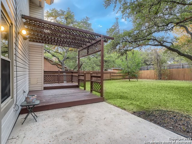 9731 Knob Oak San Antonio TX 78250