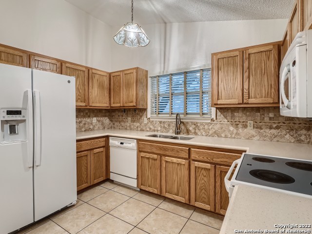 9731 Knob Oak San Antonio TX 78250