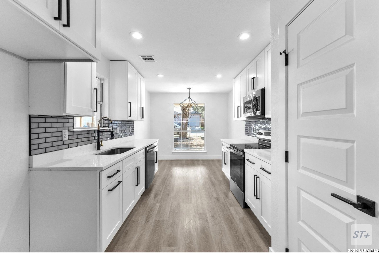 671 Lynx Mountain San Antonio TX 78251