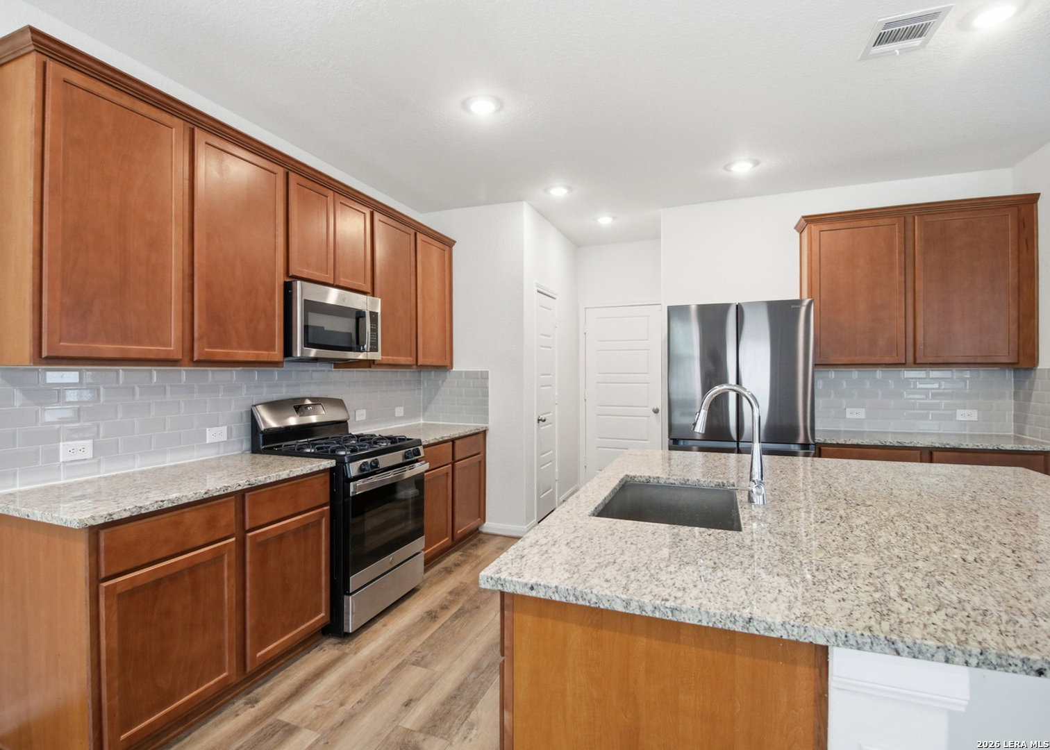 9206 Mccoy Pass Converse TX 78109