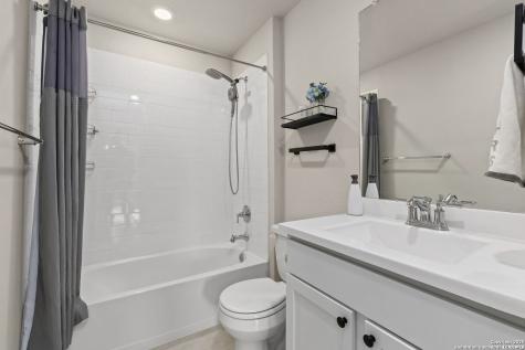 21215 Boulder Flats San Antonio TX 78266