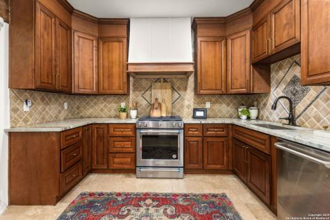 417 E Hildebrand San Antonio TX 78212