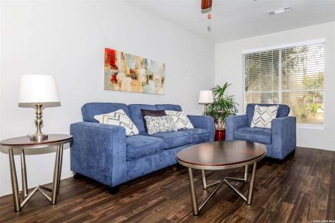 7120/7011 Village Houston TX 77087