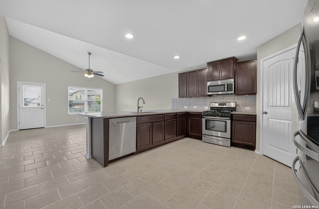 8818 Palmetto Falls San Antonio TX 78254