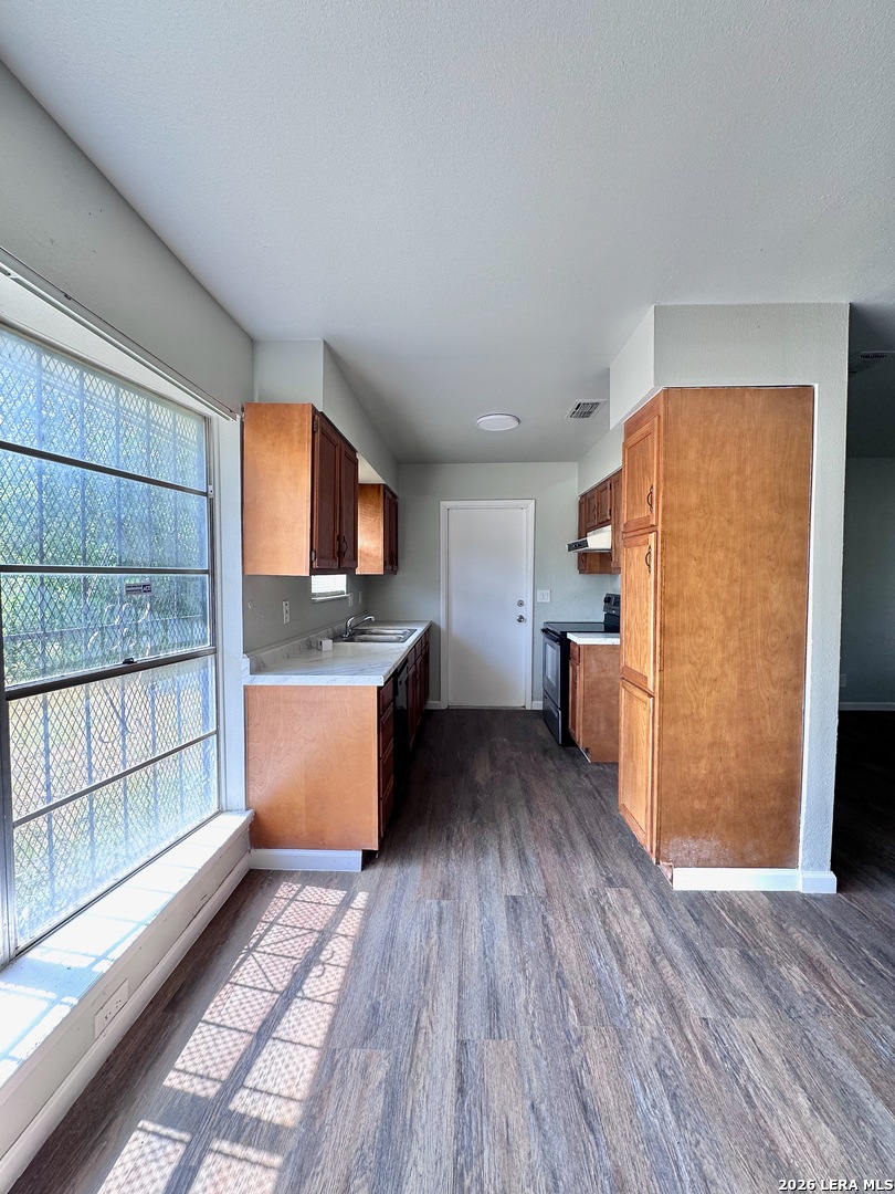 4811 Castle Stream San Antonio TX 78218