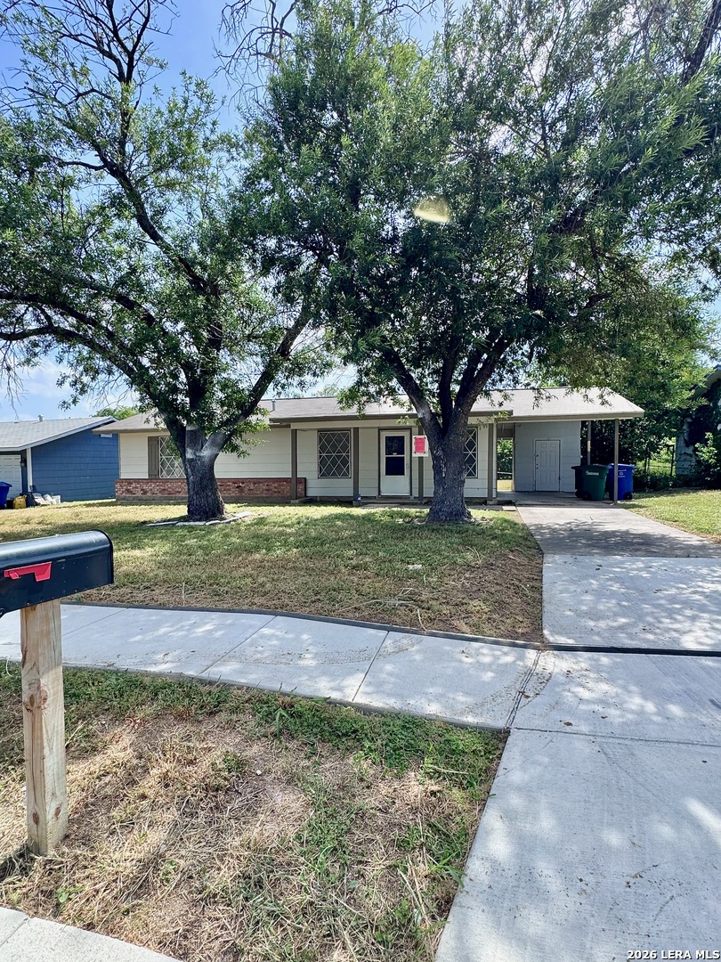 4811 Castle Stream San Antonio TX 78218