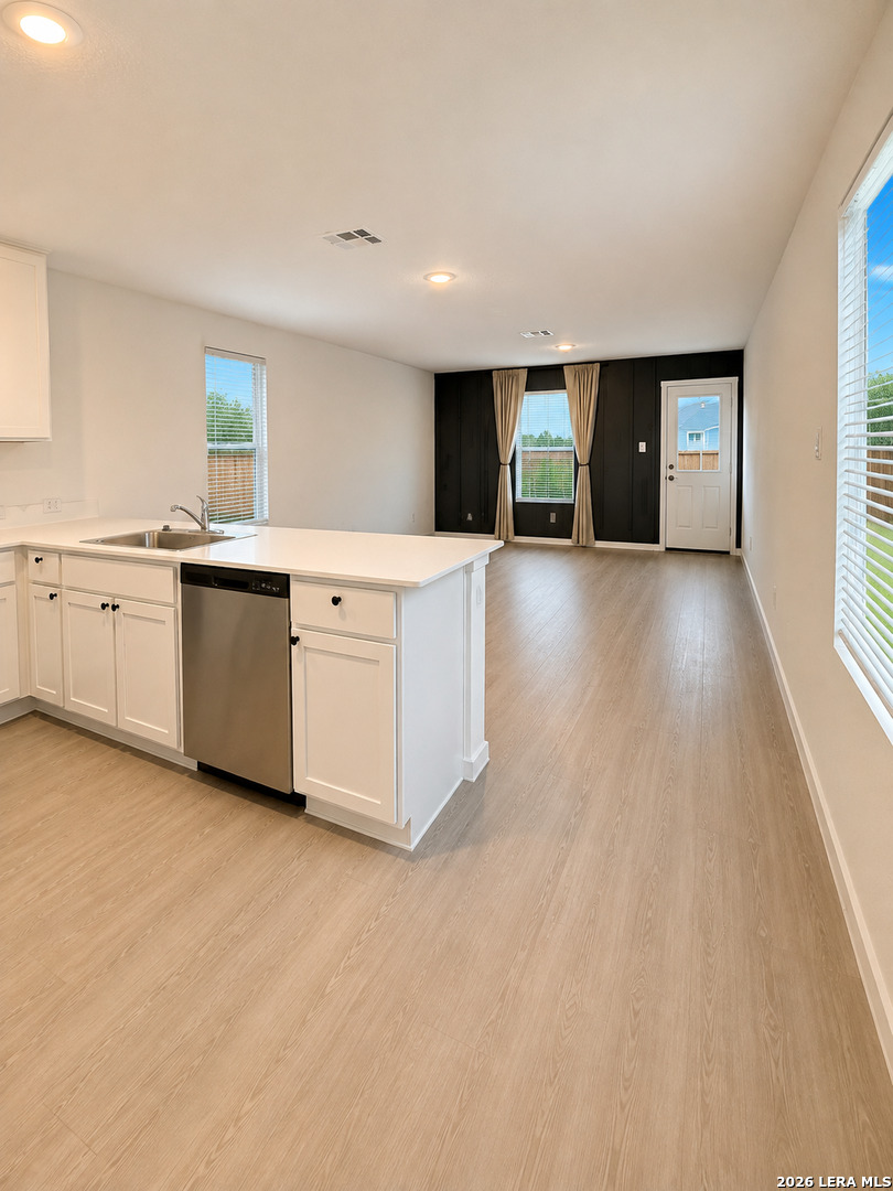 7663 Varo Glen San Antonio TX 78263