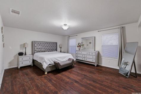 4626 Manitou Bay San Antonio TX 78259