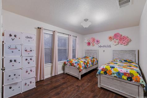 4626 Manitou Bay San Antonio TX 78259