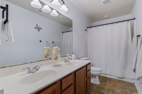 4626 Manitou Bay San Antonio TX 78259