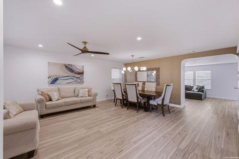4626 Manitou Bay San Antonio TX 78259