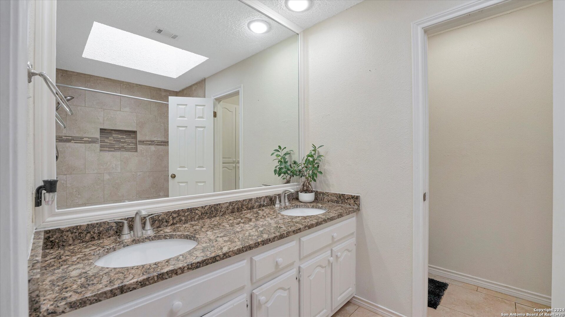 2626 Lockhill Selma Road San Antonio TX 78230