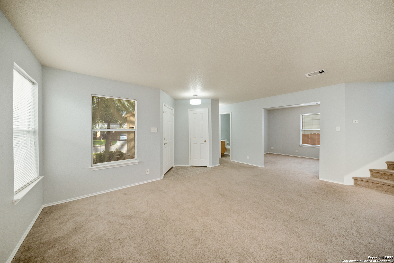 2527 Butterfly Bay San Antonio TX 78245