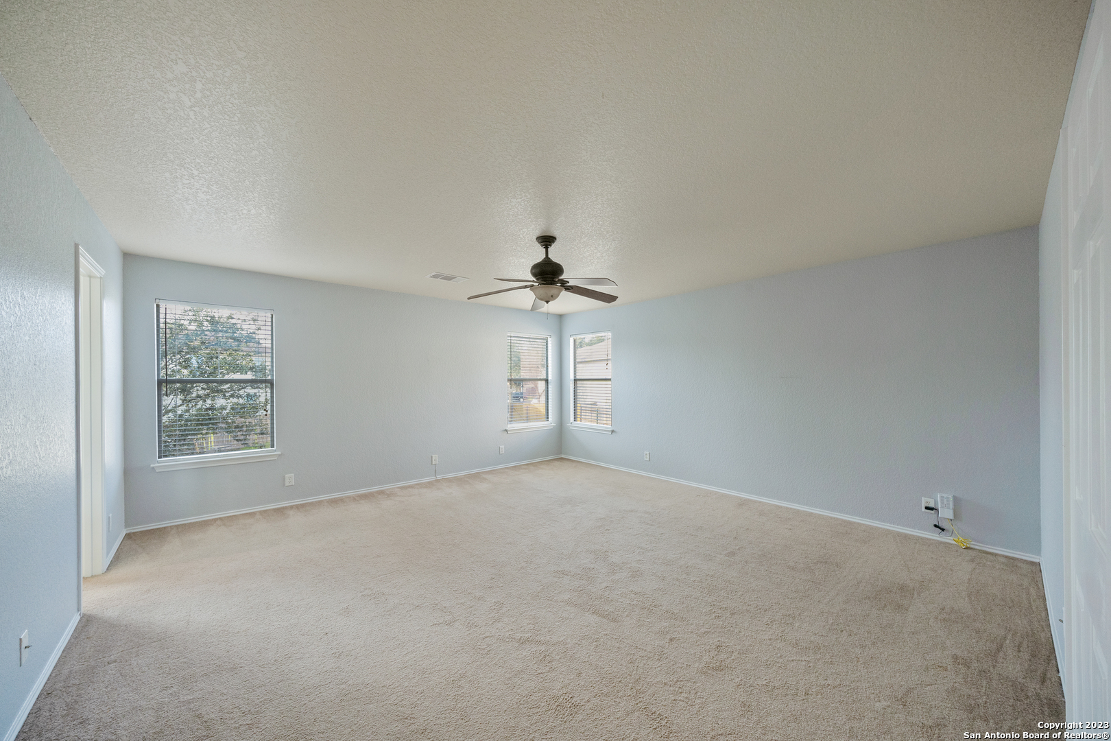 2527 Butterfly Bay San Antonio TX 78245