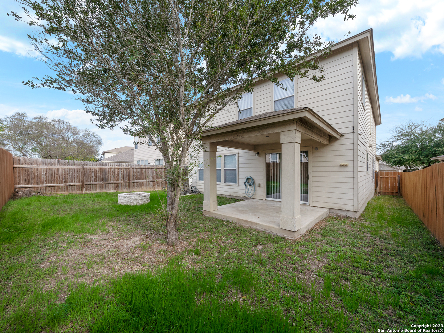 2527 Butterfly Bay San Antonio TX 78245