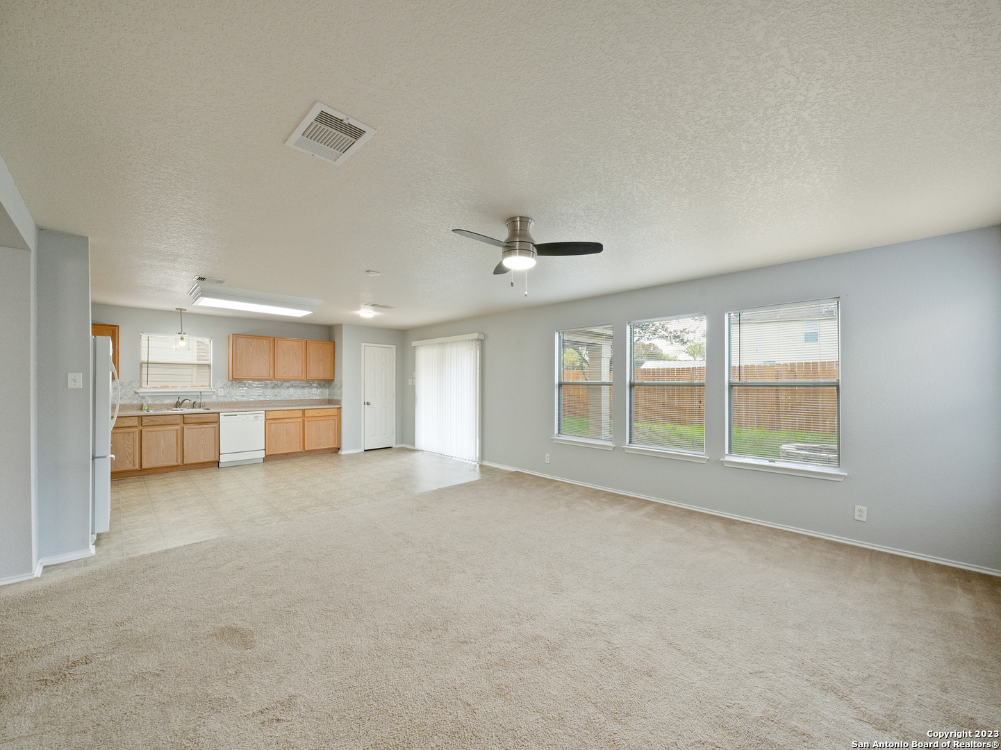 2527 Butterfly Bay San Antonio TX 78245