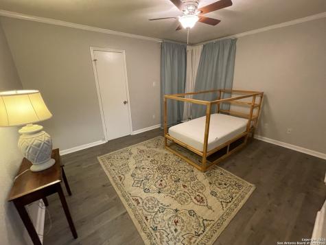 10150 Woodtrail San Antonio TX 78250