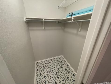 10150 Woodtrail San Antonio TX 78250