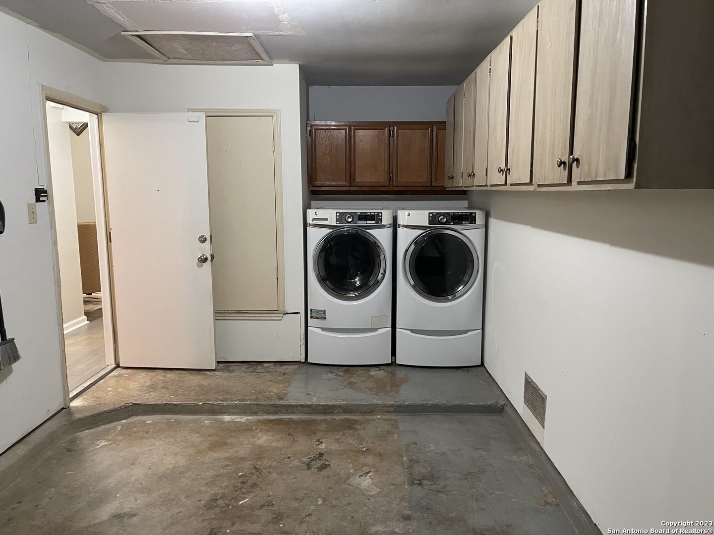 10150 Woodtrail San Antonio TX 78250