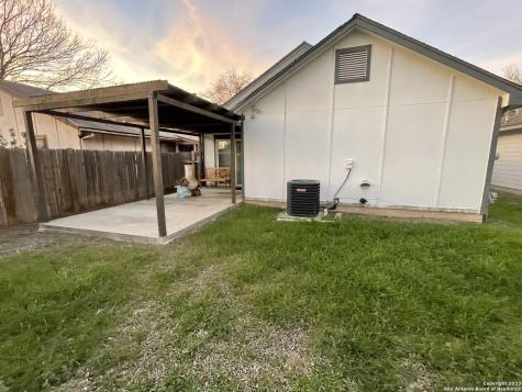 10150 Woodtrail San Antonio TX 78250