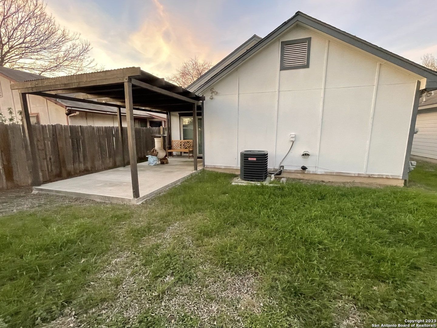 10150 Woodtrail San Antonio TX 78250