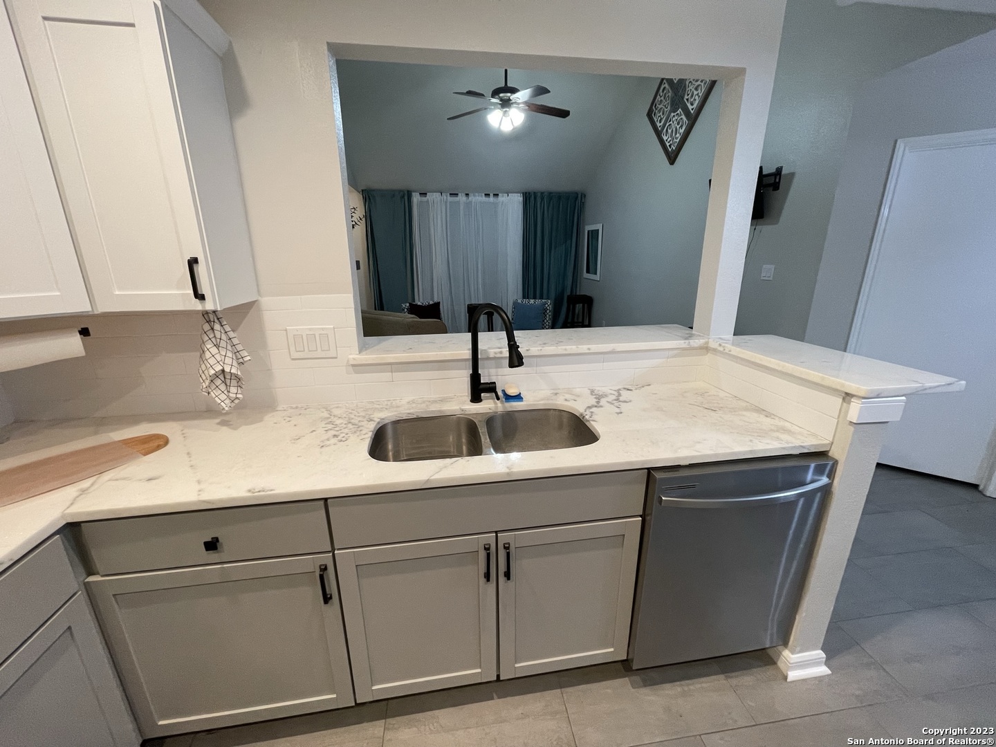 10150 Woodtrail San Antonio TX 78250