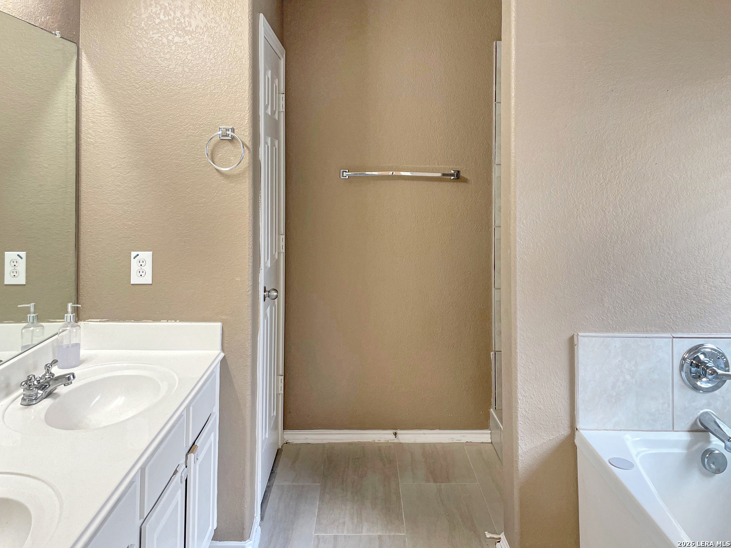 6512 Sally Agee Leon Valley TX 78238