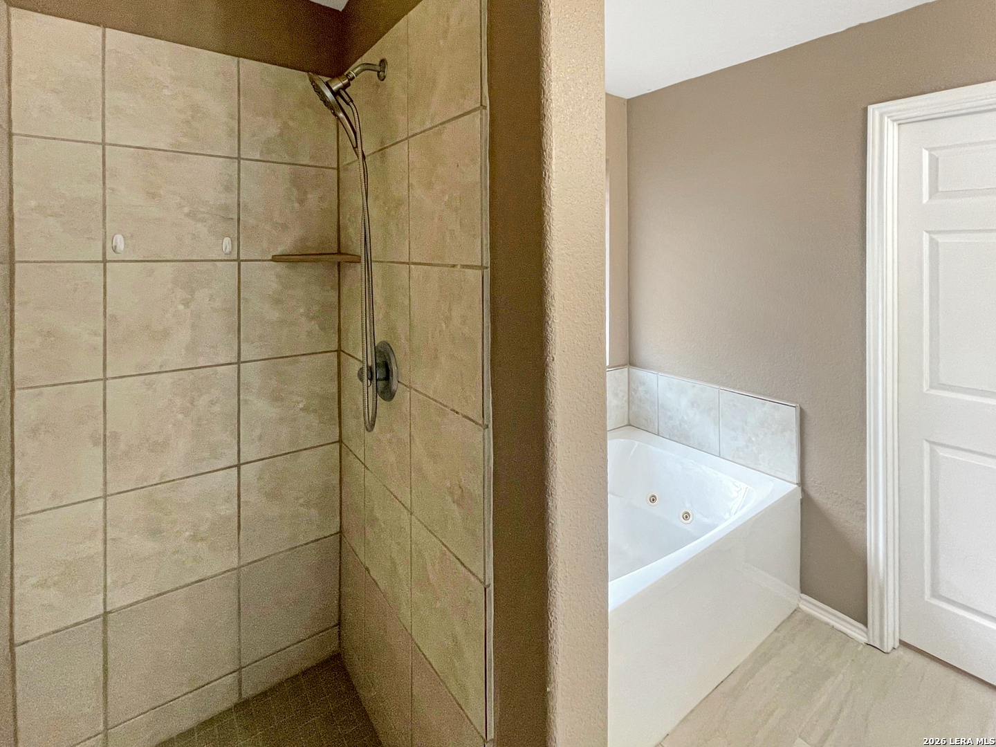 6512 Sally Agee Leon Valley TX 78238