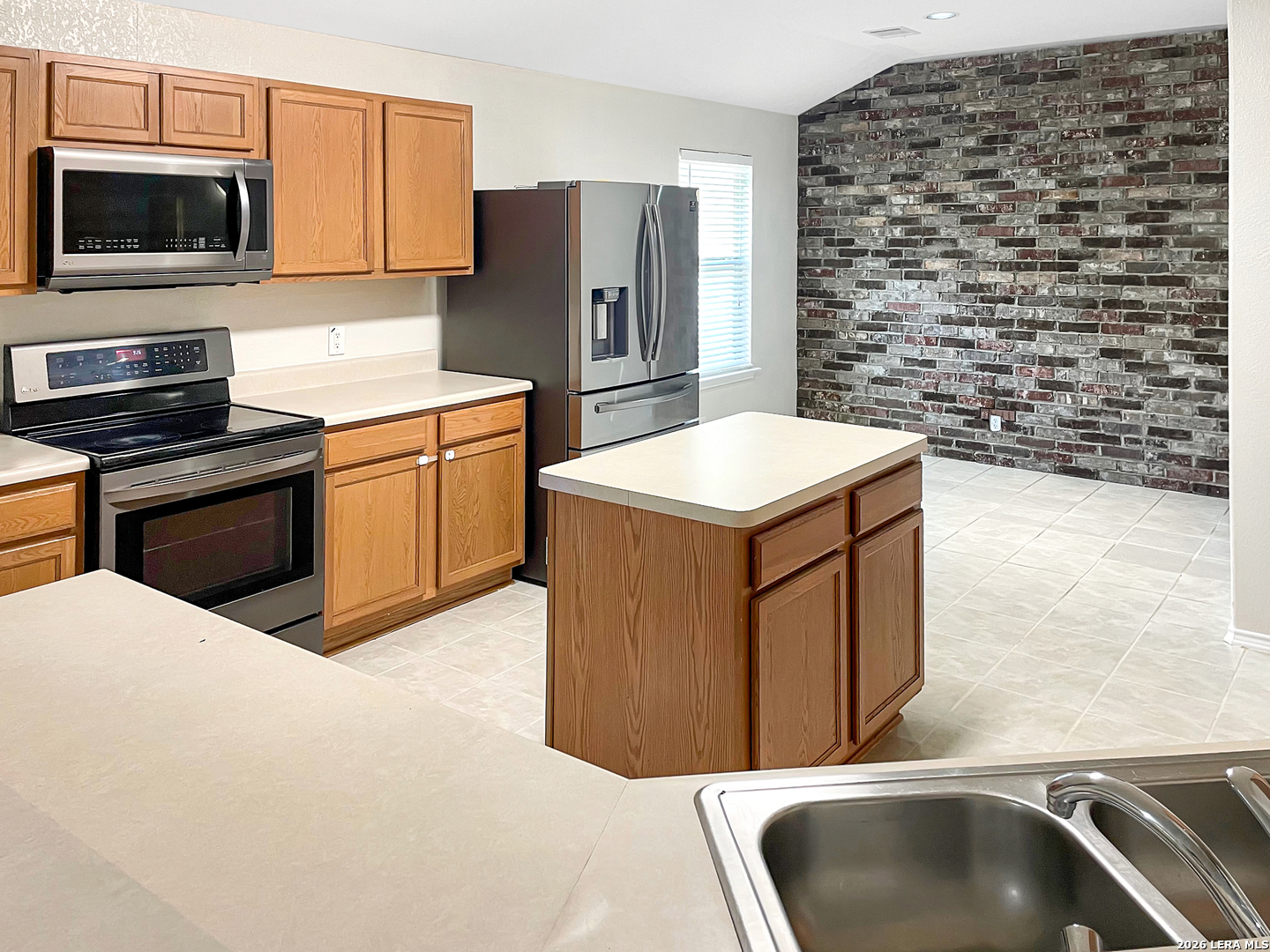 6512 Sally Agee Leon Valley TX 78238