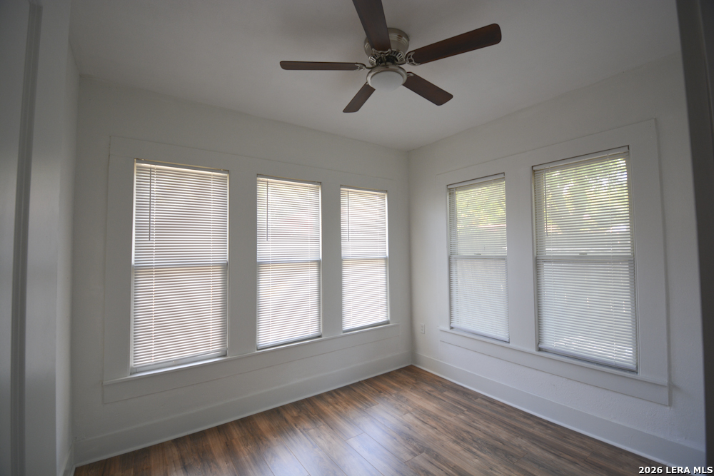 1114 W Russell San Antonio TX 78201