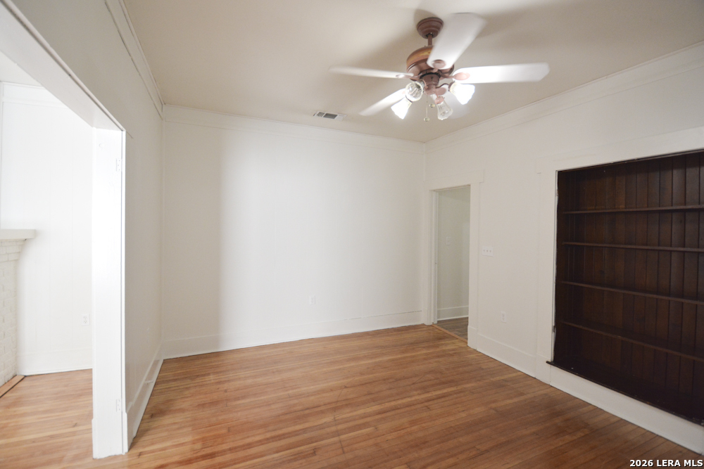 1114 W Russell San Antonio TX 78201