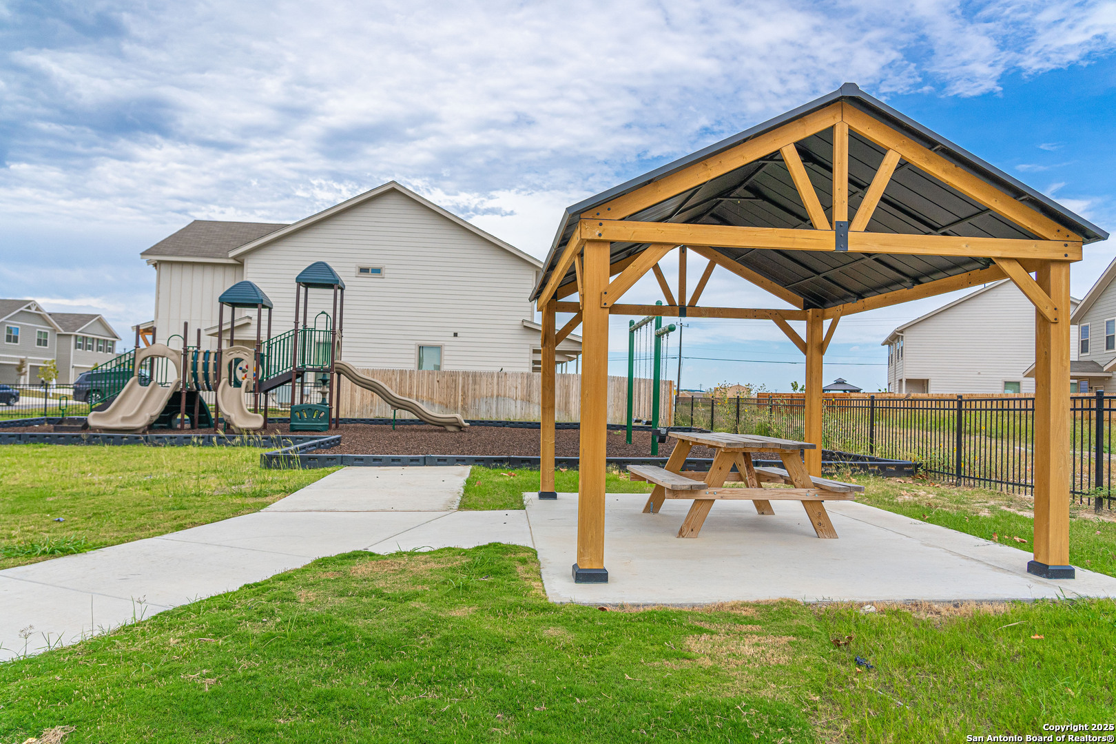 7509 Astro Field San Antonio TX 78253