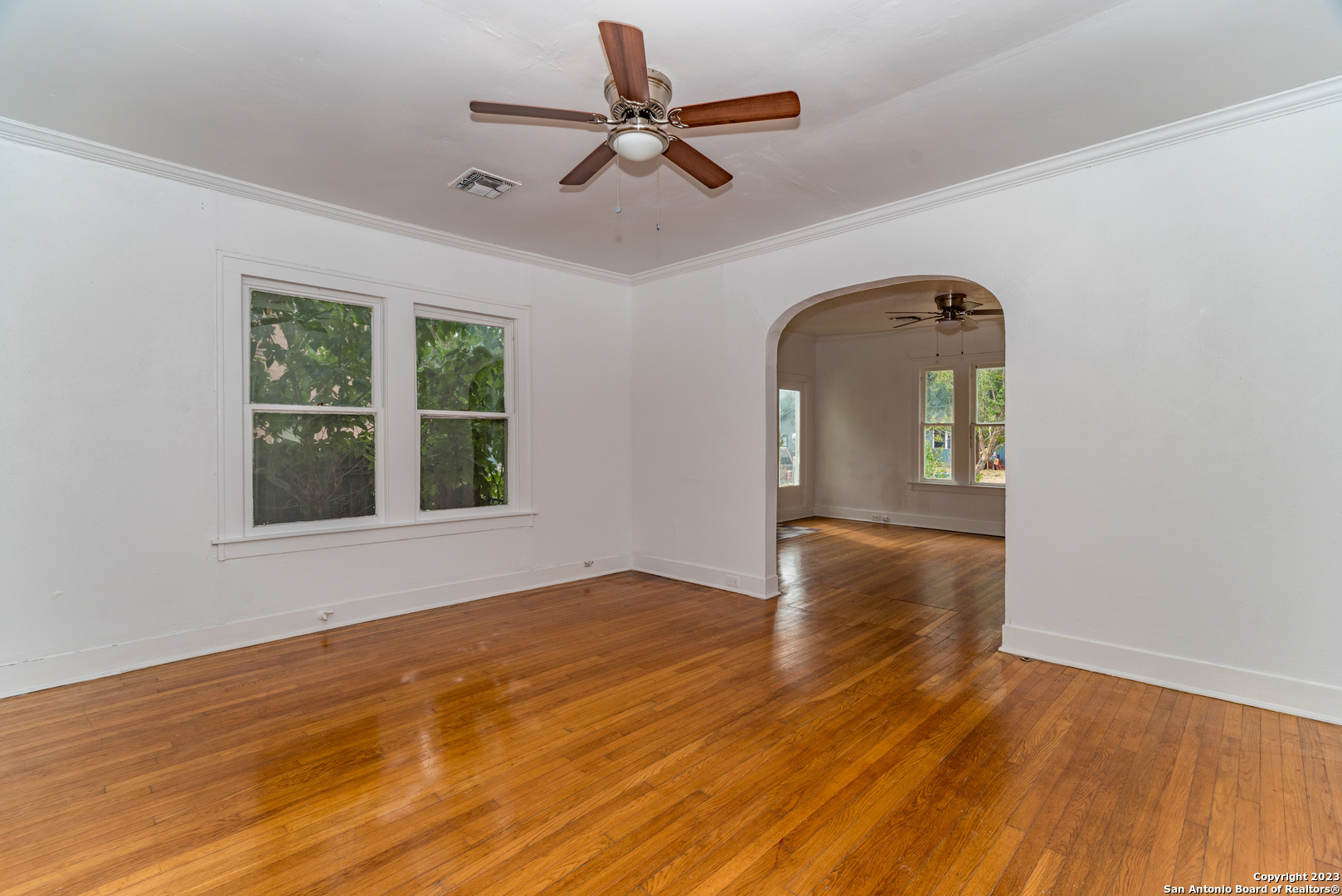 469 E Magnolia Avenue San Antonio TX 78212